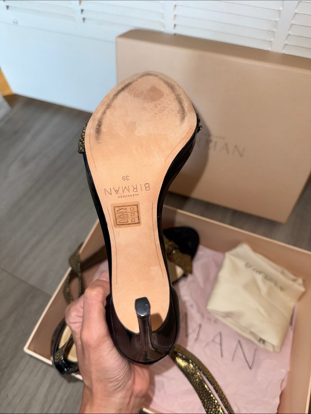 Alexandre Birman Clarita Leather Black and Gold Ankle-Tie High Heels - Picture 4 of 10